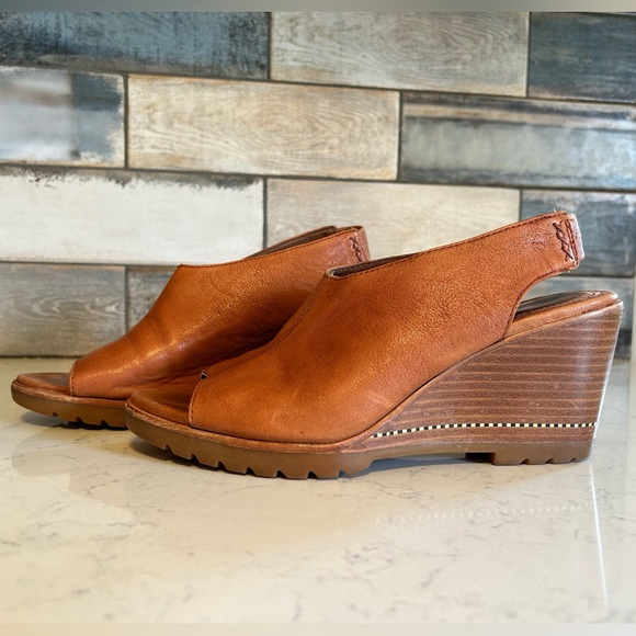 Sorel Nadia Camel Brown Leather Slingbacks Wedge Heeled Sandals - Picture 4 of 16